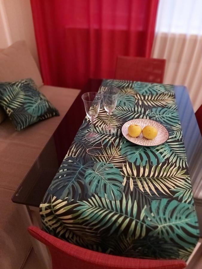 Lux Apartment, Liko Grad Kiev Esterno foto