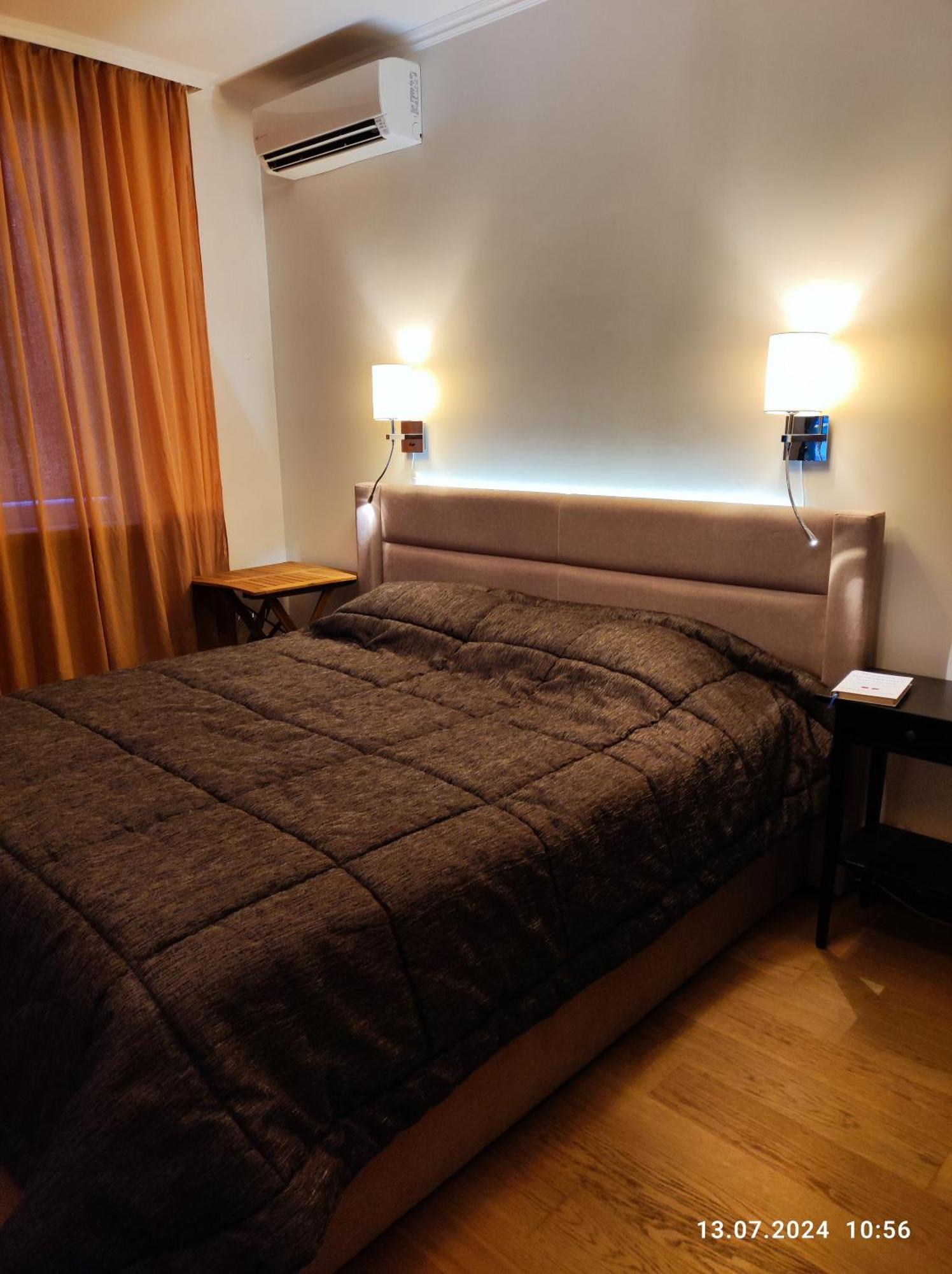 Lux Apartment, Liko Grad Kiev Esterno foto